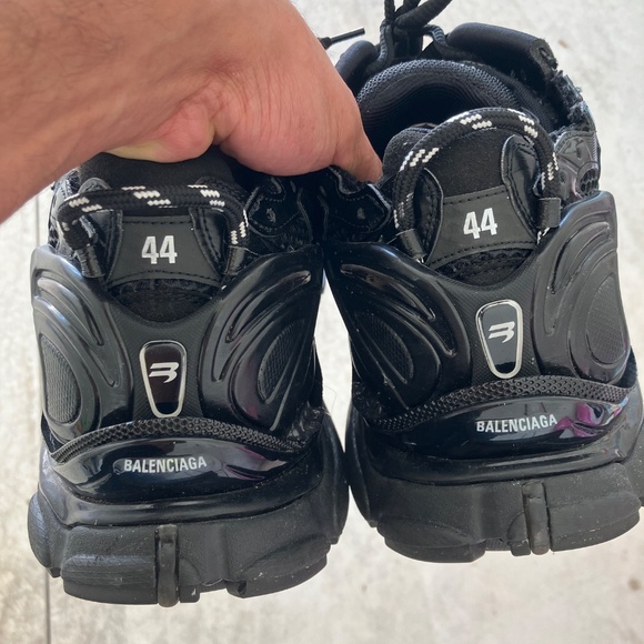 Balenciaga Runners - Picture 4 of 8